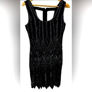 Peak Evening VTG 100% blk slk tnk drss w beadng t strp zp bk & sawtooth hm SZ 6